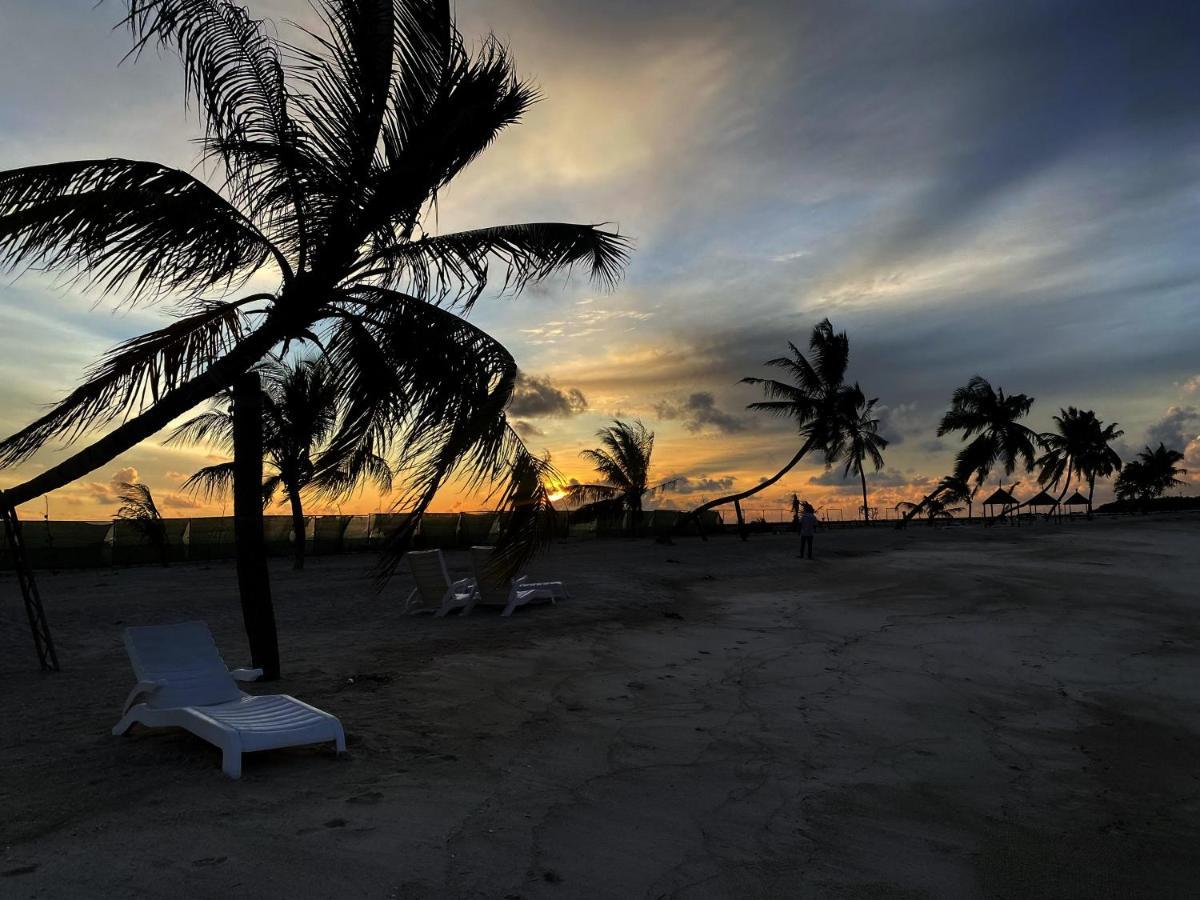 Adroit Beach Inn Guraidhoo  Dış mekan fotoğraf